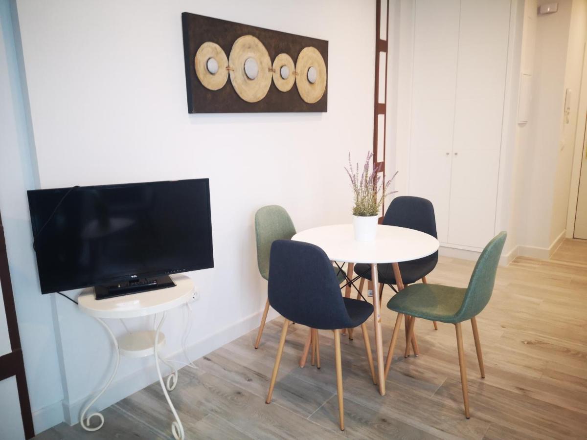 Beautiful Apartment In The Heart Of Sevilla Buitenkant foto