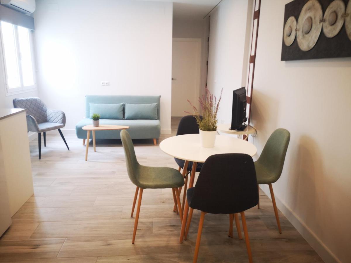 Beautiful Apartment In The Heart Of Sevilla Buitenkant foto
